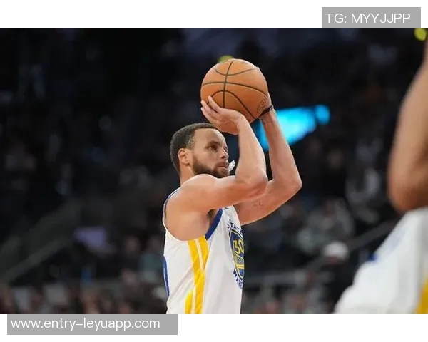 路威建议库里转型为雷阿伦式定点射手迎接职业生涯新阶段