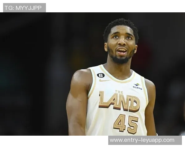 小莫布里复出状态渐入佳境替补出战25分钟贡献14分9板3助 小莫布里复出状态渐入佳境替补出战25分钟贡献14分9板3助